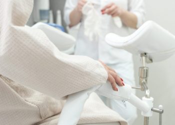 Kalıcı Kızlık Zarı Dikimi Nasıl Olur?