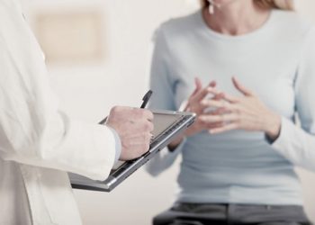 Kalıcı Kızlık Zarı Dikimi Riskli Mi?